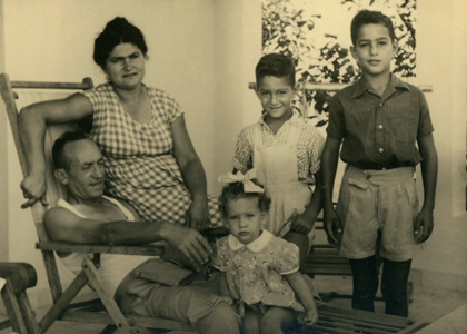 זאבי יצחק וטובה לבית אפריון